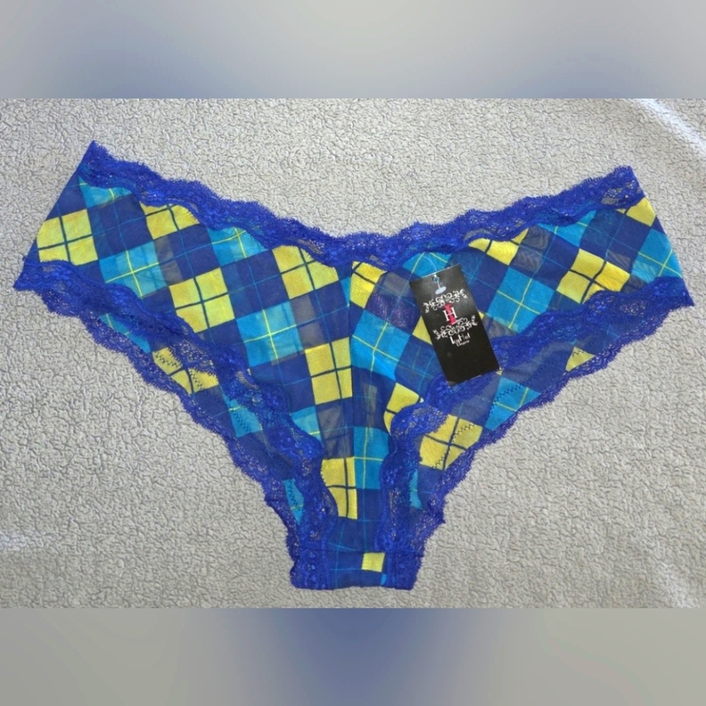 New Icy Hot Lingerie women's XXL panties. Yellow & blue design with lace.